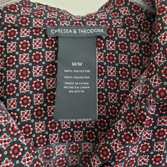 Chelsea & Theodore button up blouse - Picture 3 of 3